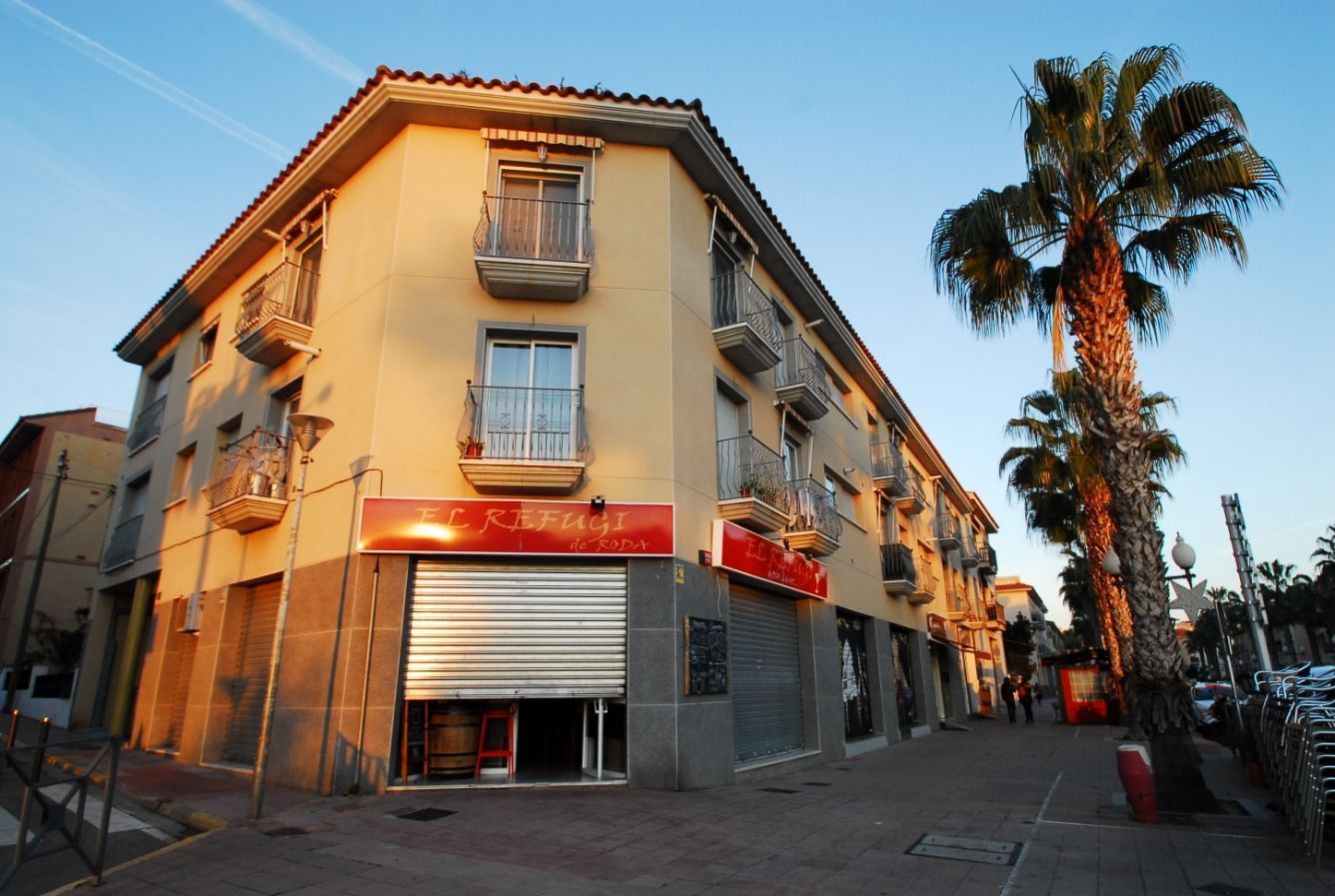 Vista exterior de Local de lloguer en Roda de Berà amb Aire condicionat
