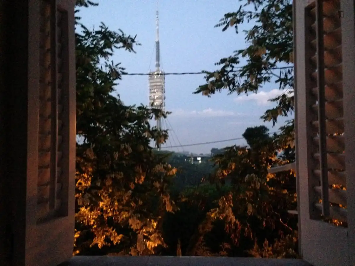 Room in Vallvidrera - Tibidabo - Les Planes