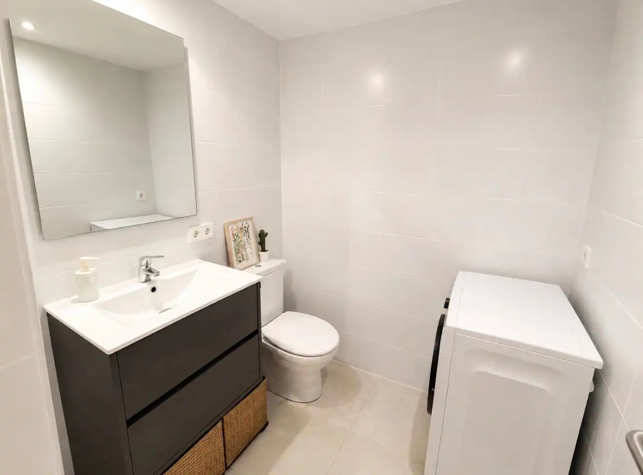 Badezimmer von Erdgeschoss zum Verkauf in Campos mit Klimaanlage, Heizung und Terrasse