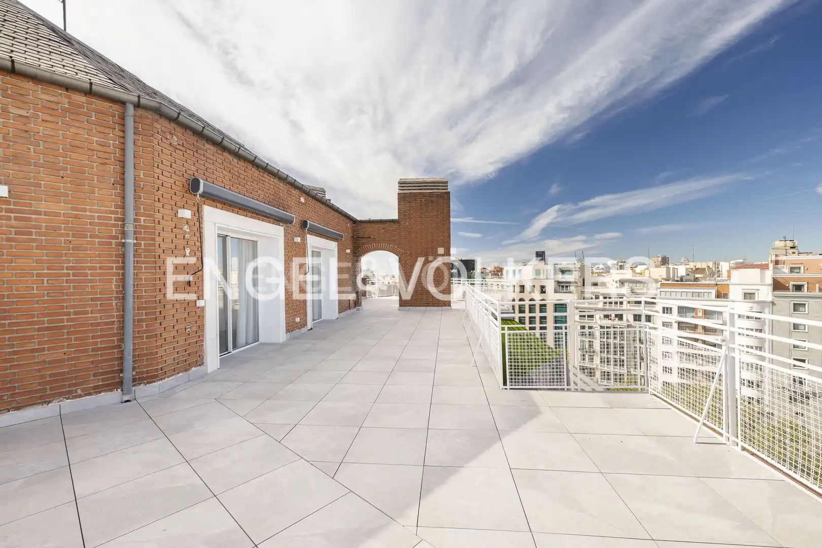 Terrassa de Àtic de lloguer en Madrid amb Aire condicionat, Calefacció i Terrassa