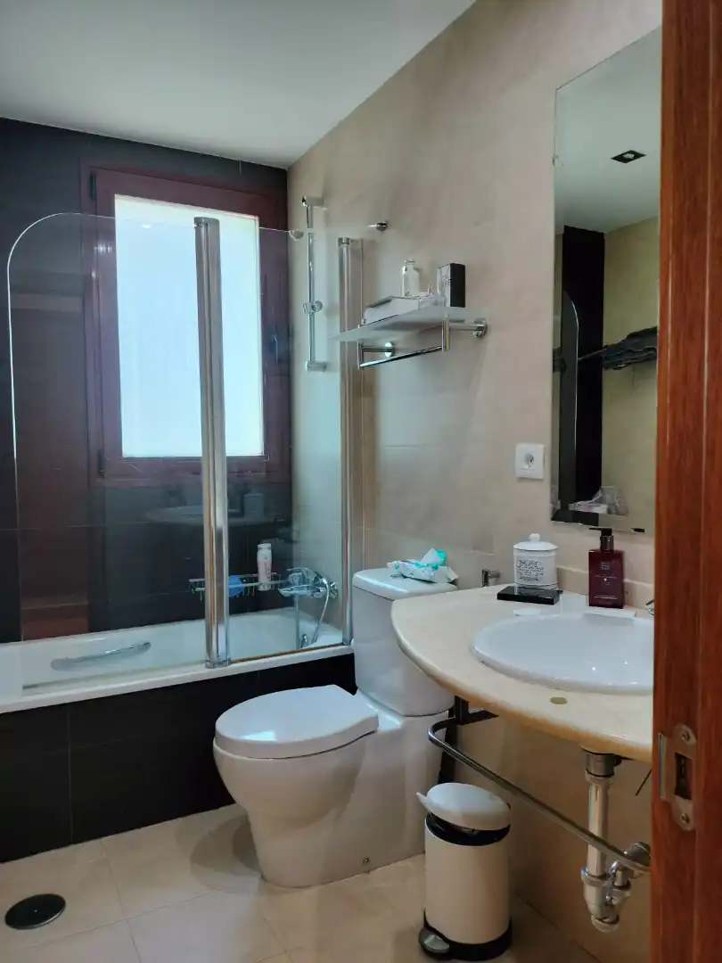 Baño de Piso en venta en Sevilla con Aire acondicionado y Terraza