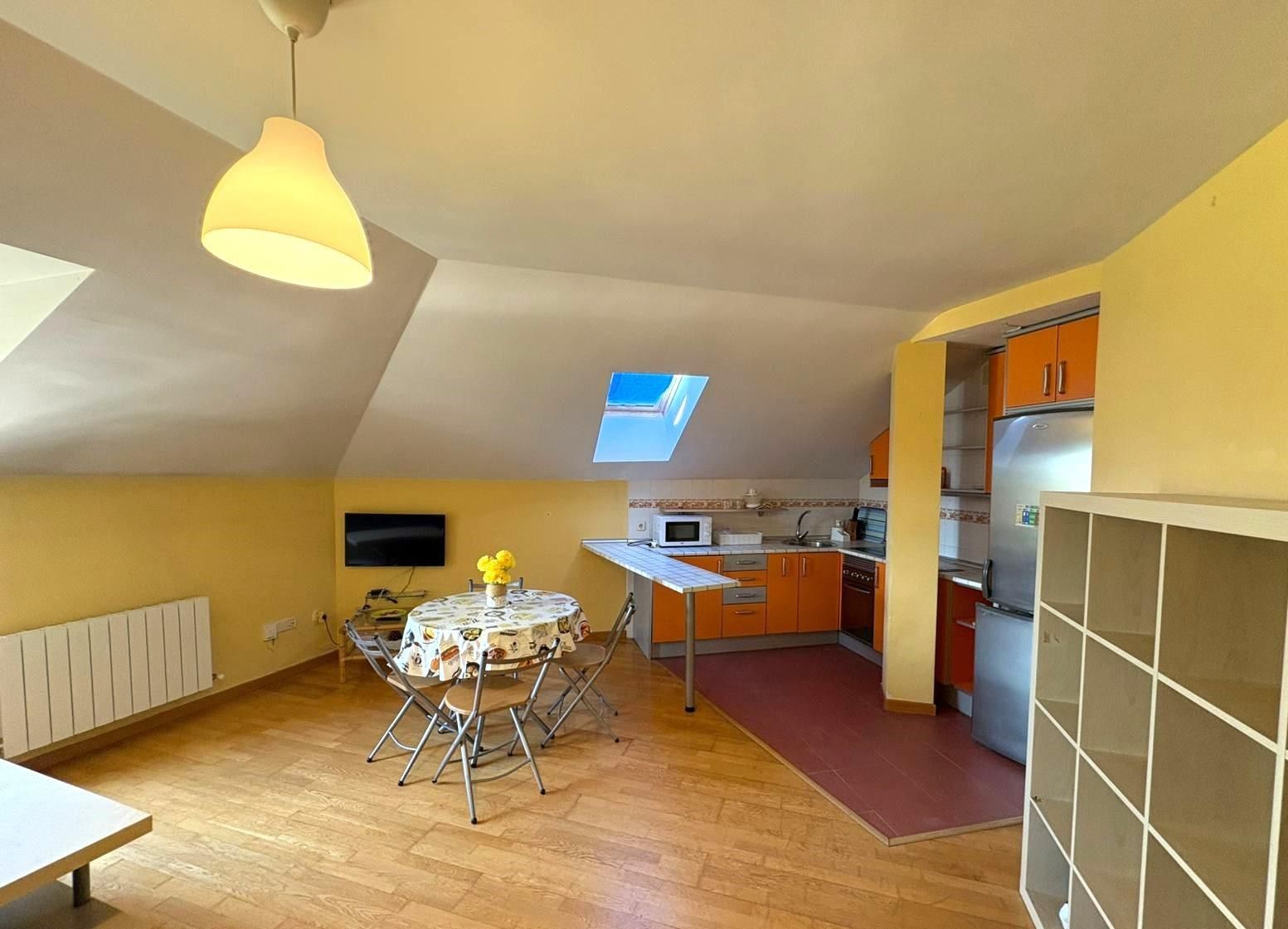 Küche von Dachboden zum verkauf in Espirdo mit Heizung und Balkon