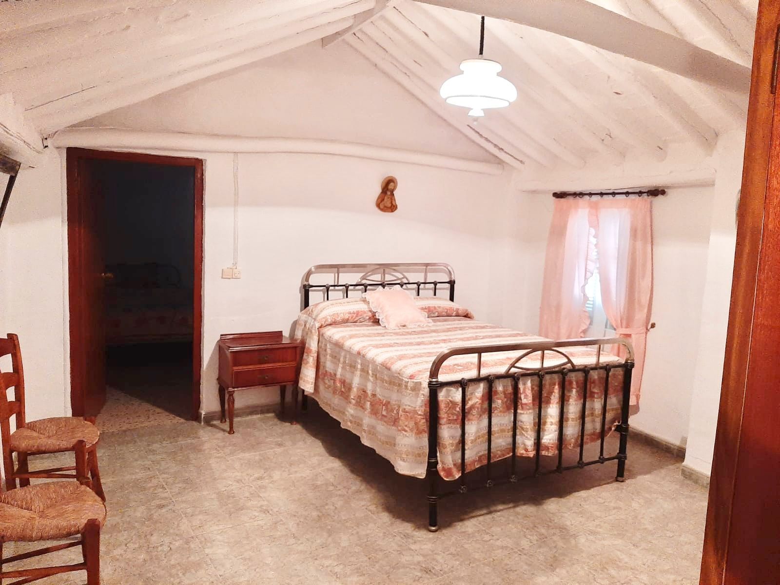 Dormitori de Casa o xalet en venda en Rute amb Traster i Rentadora