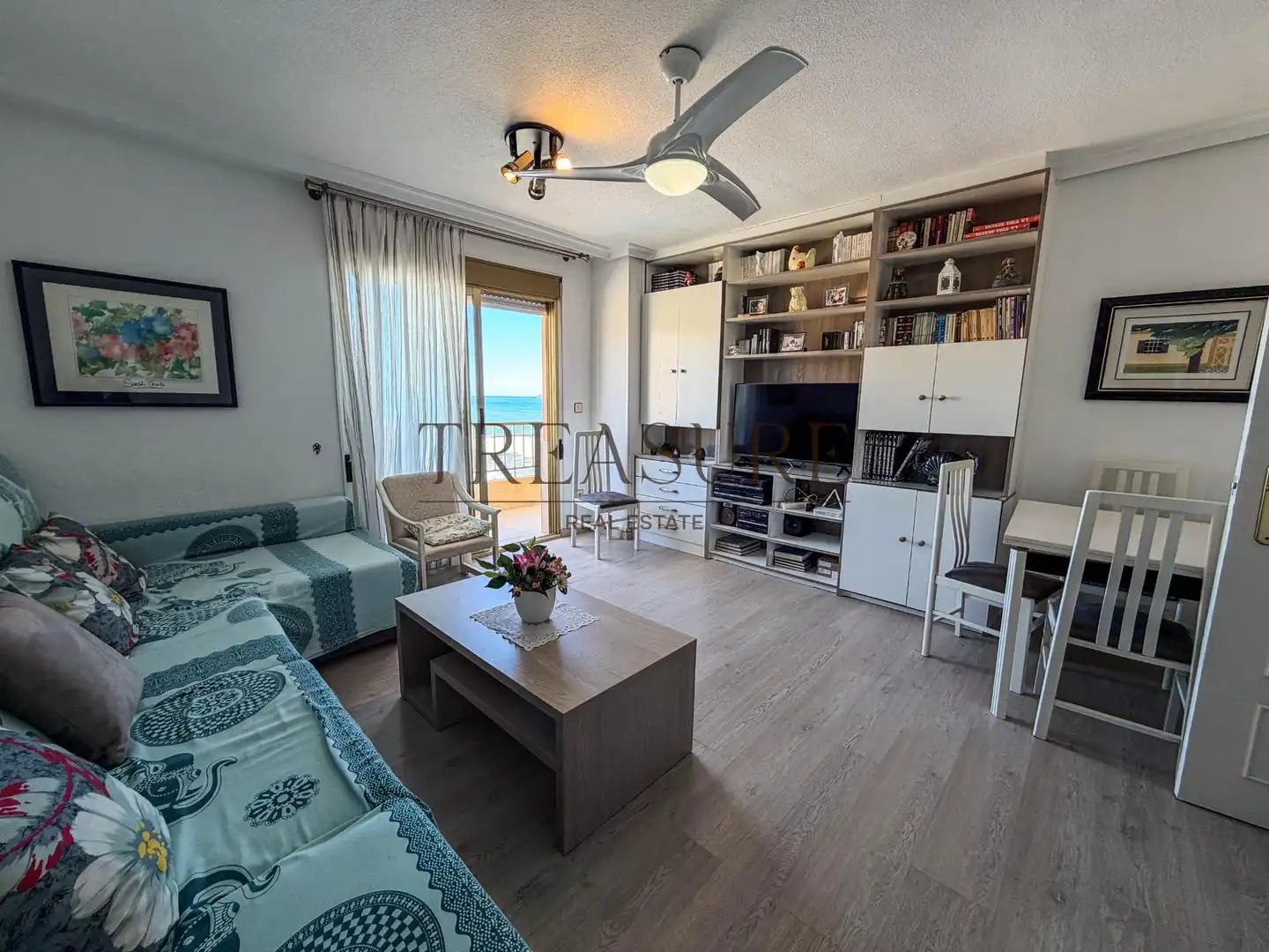 Living room of Flat for sale in La Manga del Mar Menor  with Terrace and Community pool