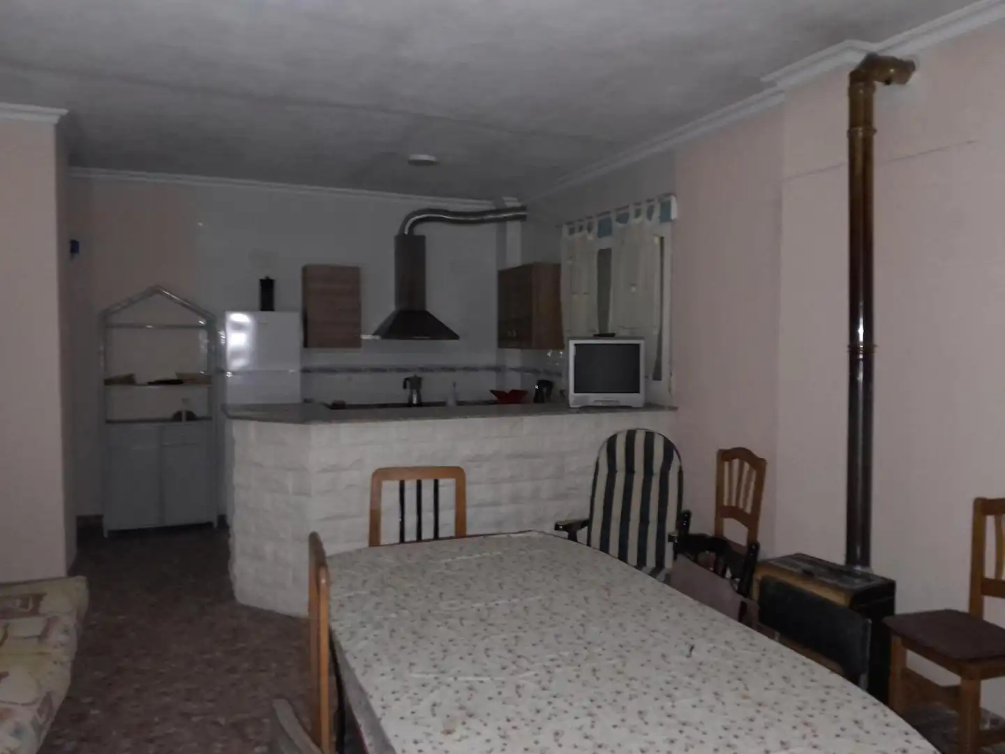 Cuina de Casa o xalet en venda en Yecla amb Calefacció, Jardí privat i Moblat
