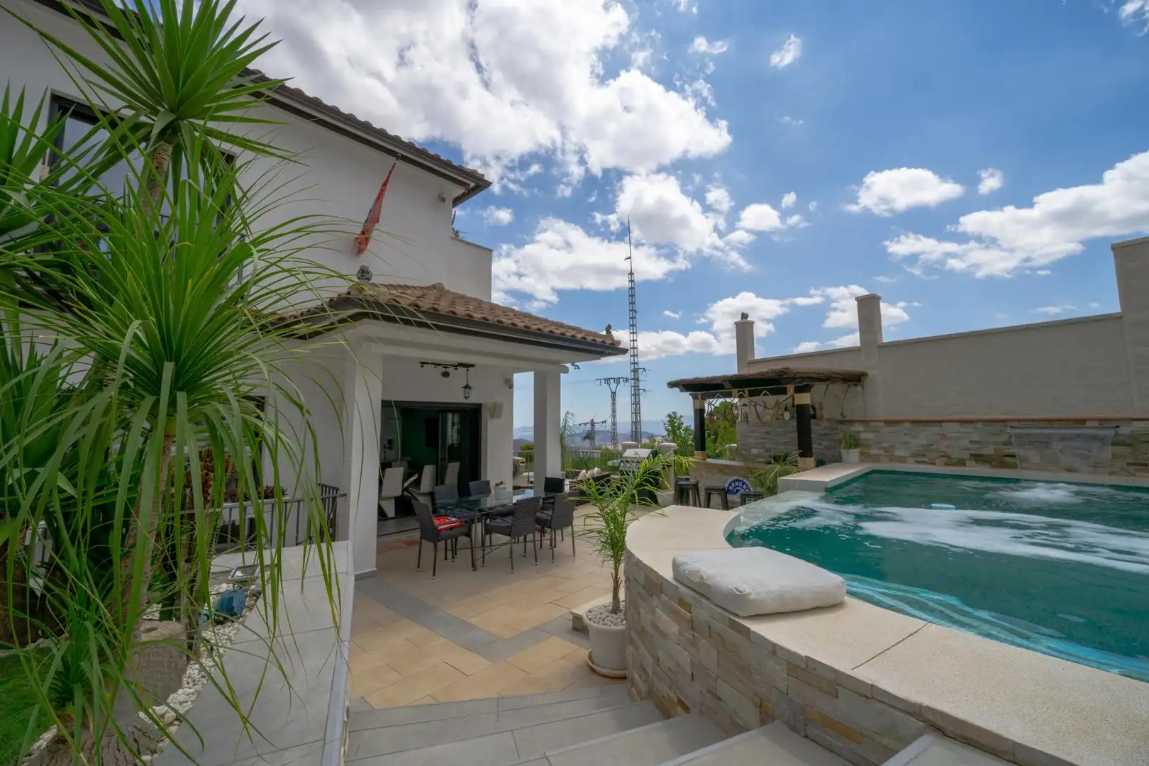 Terrassa de Casa o xalet en venda en Casarabonela amb Calefacció, Jardí privat i Terrassa