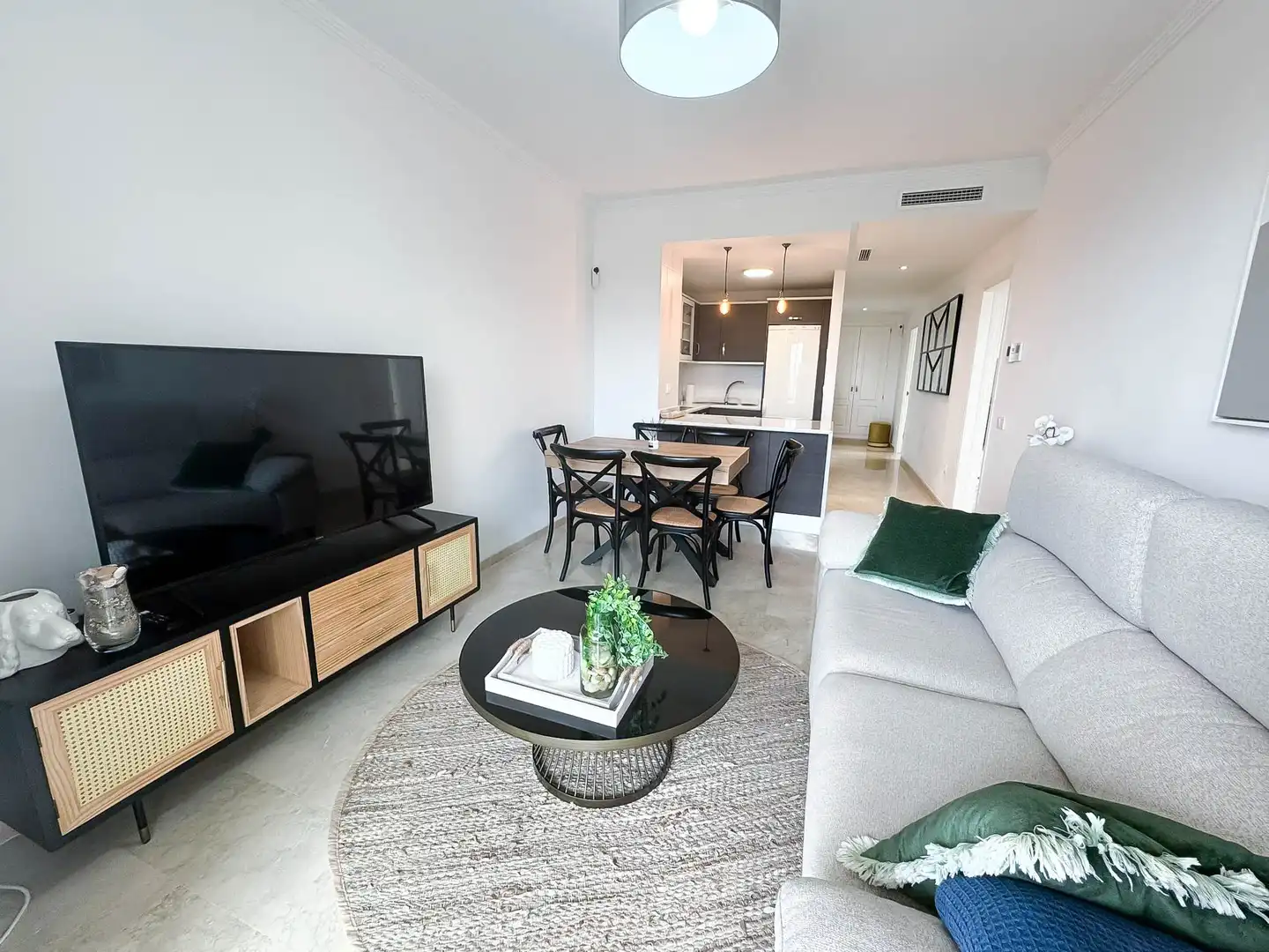 Sala de estar de Apartamento en venta en Manilva con Aire acondicionado, Calefacción y Terraza