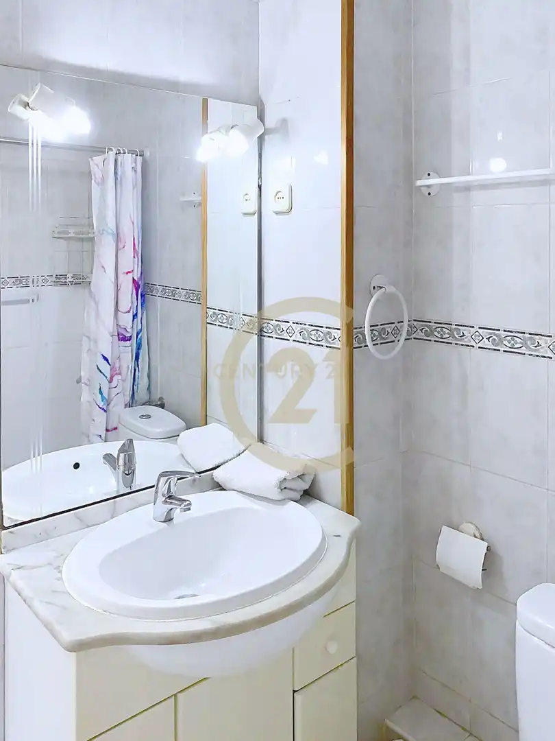 Bany de Apartament en venda en Benalmádena amb Balcó