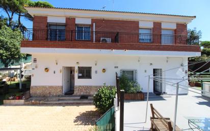 Vista exterior de Casa o xalet en venda en Maçanet de la Selva amb Aire condicionat, Terrassa i Piscina