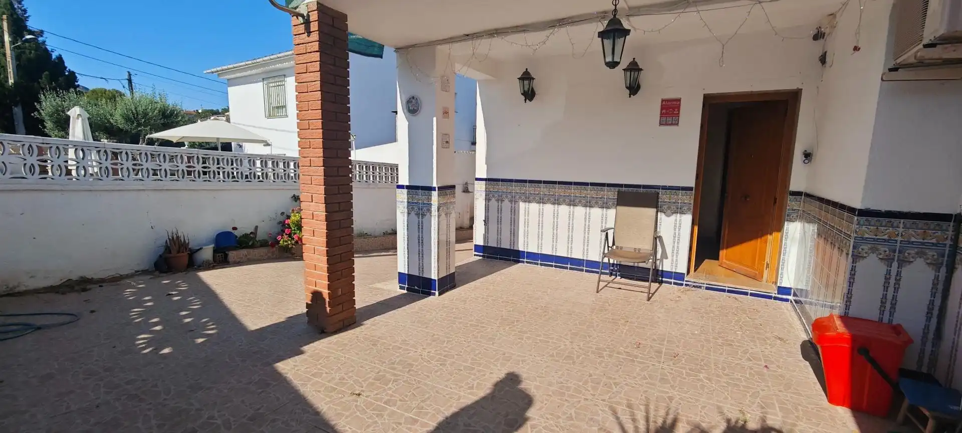 Vista exterior de Pis en venda en La Bisbal del Penedès amb Aire condicionat, Calefacció i Terrassa