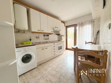 Flat with balcony to rent in Montevideo Etorbidea