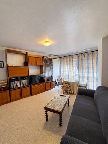 Piso en Venta en Triana Oeste