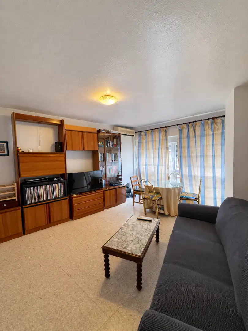 Sala de estar de Piso en venta en  Sevilla Capital con Aire acondicionado y Calefacción