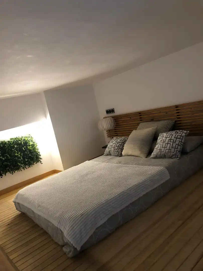 Habitación de Dúplex de alquiler en Madrid con Amueblado y Piscina comunitaria