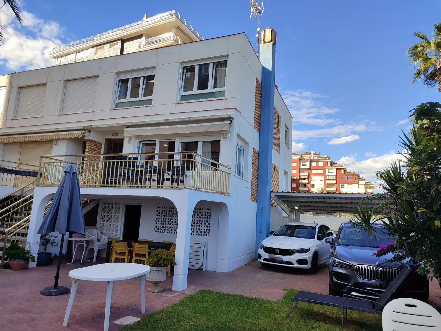 Außenansicht von Einfamilien-Reihenhaus zum Verkauf in Peñíscola / Peníscola mit Privatgarten, Terrasse und Abstellraum
