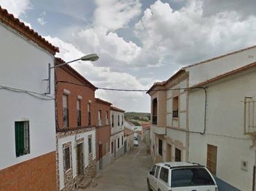Casa con jardín en venta en Calle de la Cuesta