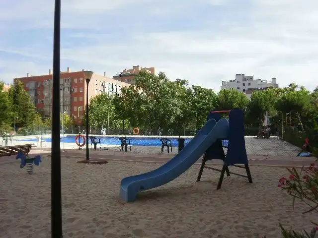 Exterior view of Flat for sale in  Madrid Capital  with Heating, Parquet flooring and Oven