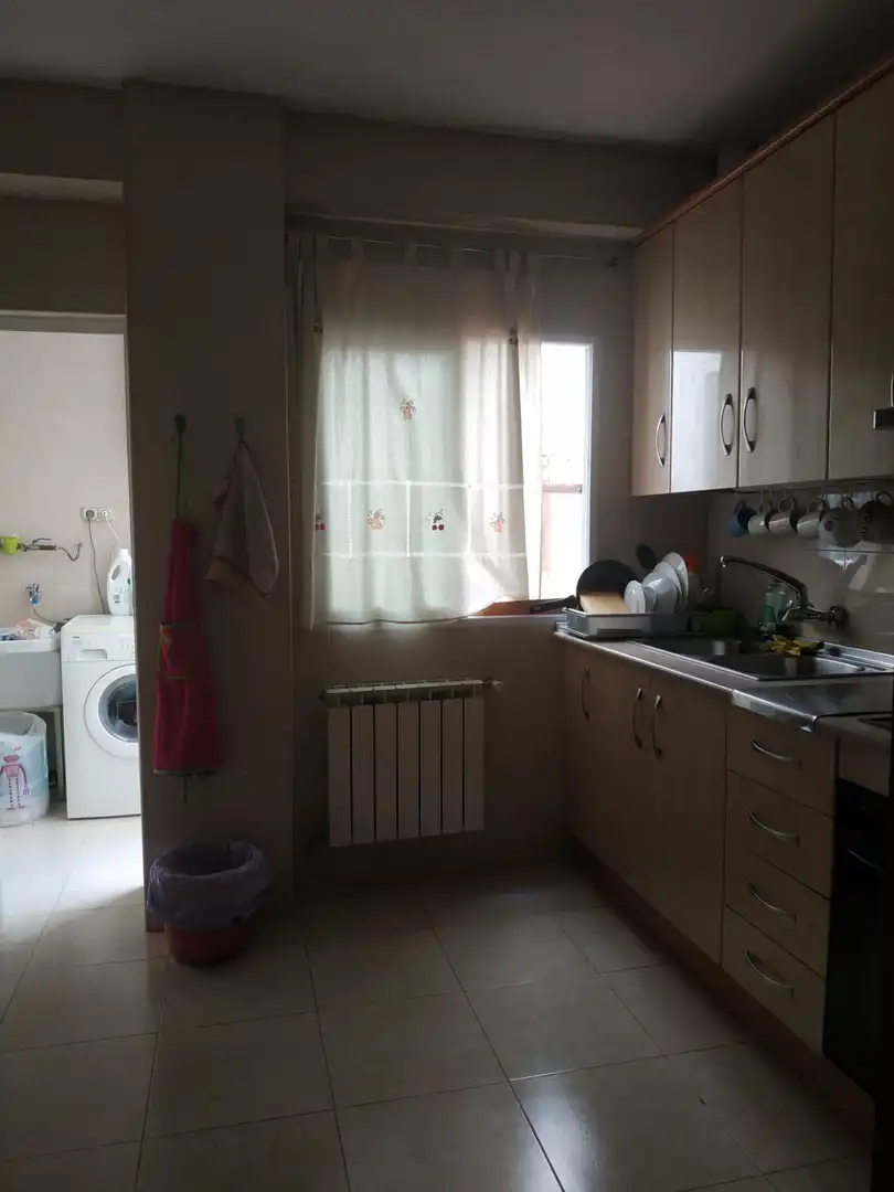 Küche von Wohnung zur untervermieten in Granada mit Heizung und Möbliert