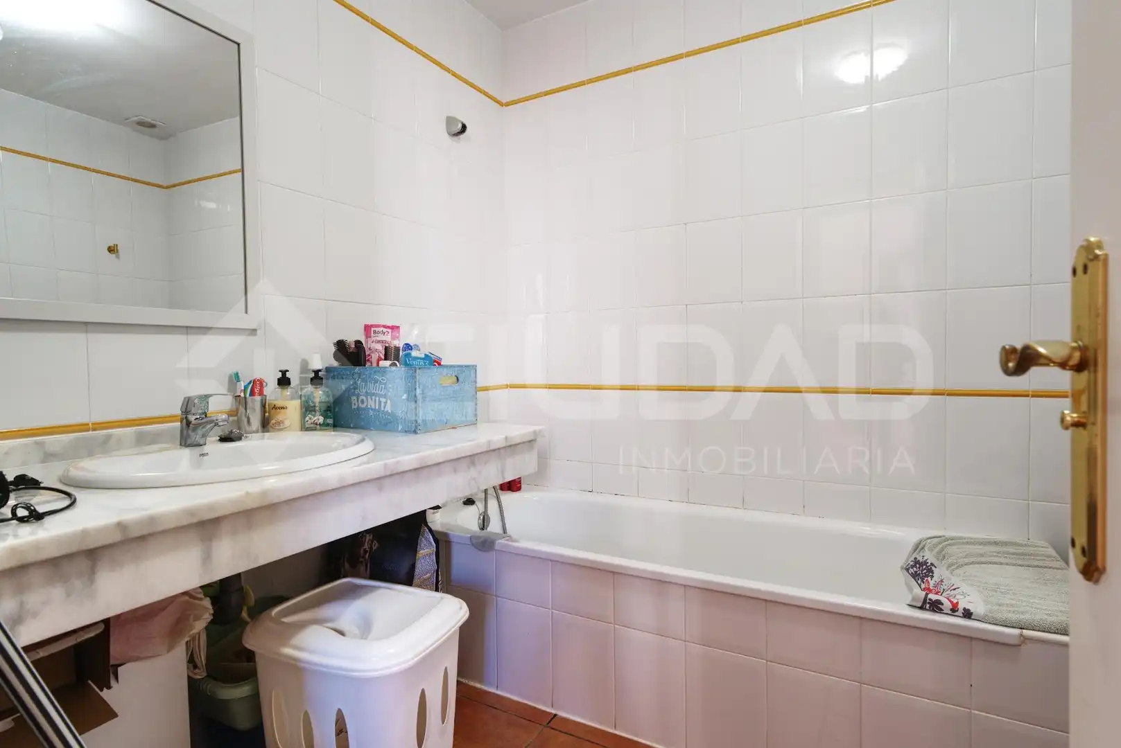 Baño de Casa adosada en venta en Sanlúcar de Barrameda con Jardín privado, Terraza y Piscina comunitaria