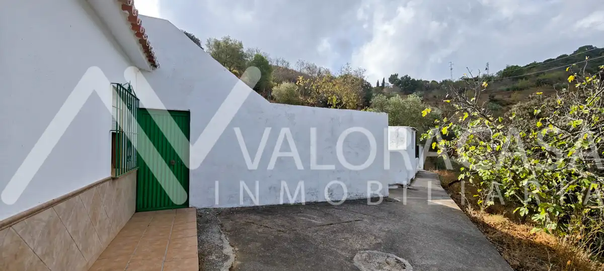 Vista exterior de Finca rústica en venta en Málaga con Amueblado