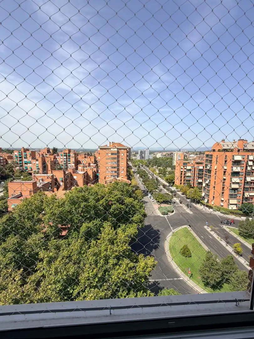 Vista exterior de Piso en venta en Madrid con Aire acondicionado, Calefacción y Parquet