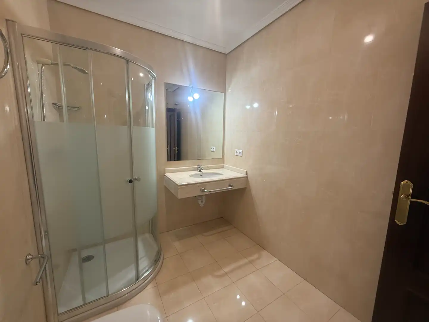 Bathroom of Houses for rent in Córdoba  with Air Conditioner, Heating and Private garden