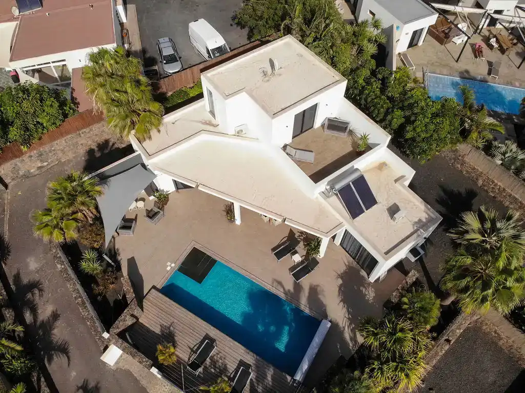 Vista exterior de Casa o chalet en venta en La Oliva con Aire acondicionado, Piscina y Balcón