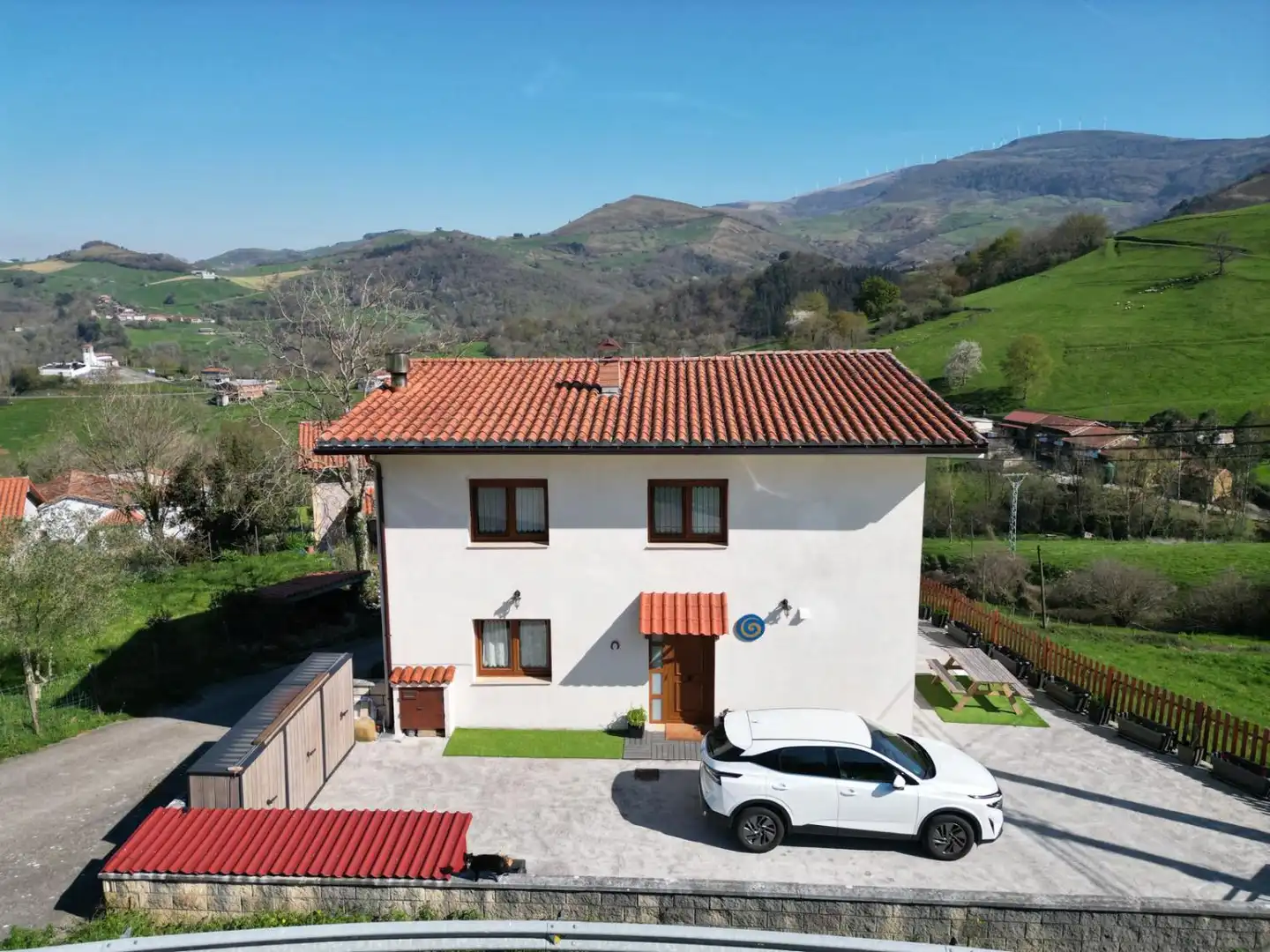 Exterior view of Houses for sale in Soba  with Heating, Parquet flooring and Terrace