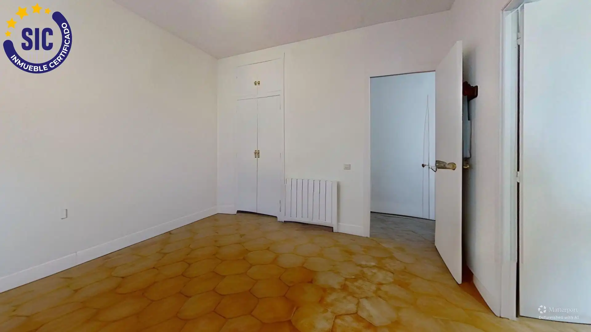 Dormitori de Casa o xalet en venda en Chiva amb Jardí privat, Terrassa i Traster