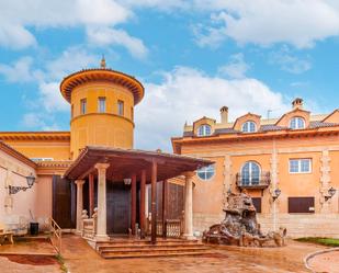 Vista exterior de Edifici en venda en Jalance amb Piscina comunitària