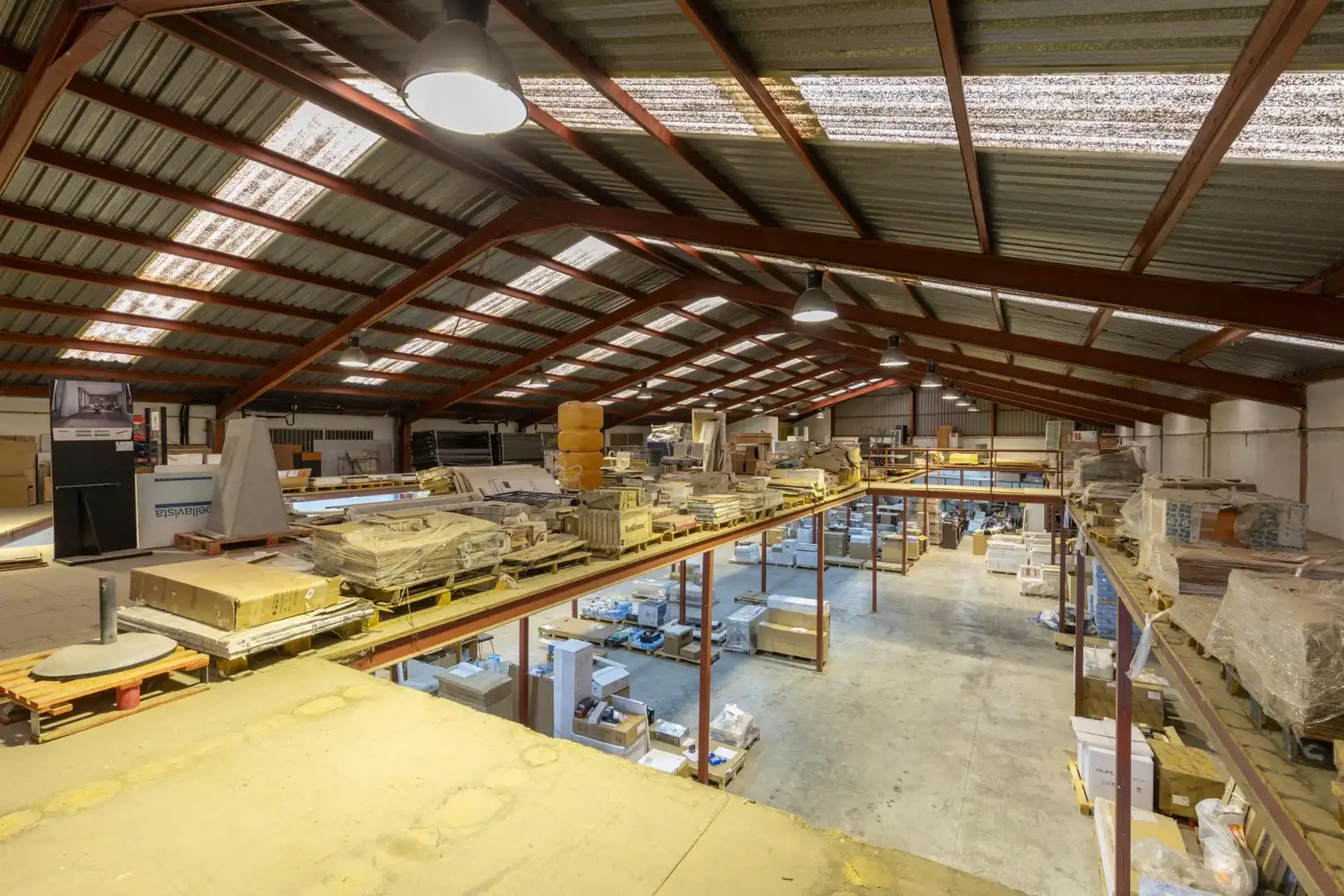 Nau industrial en venda en Santa Fe amb Calefacció