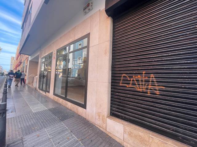 Local comercial en Alquiler en Calle Veintinueve de Abril, 6 en Santa Catalina - Canteras
