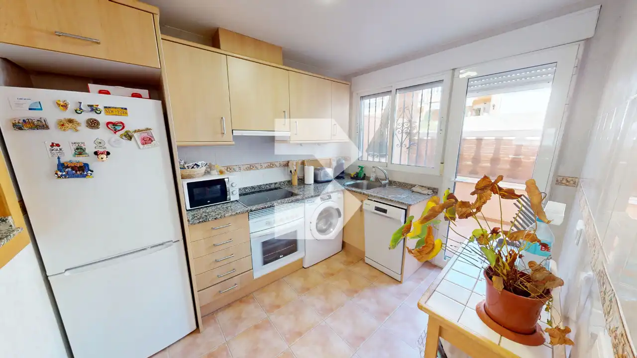 Küche von Einfamilien-Reihenhaus zum Verkauf in Mutxamel mit Klimaanlage, Heizung und Terrasse