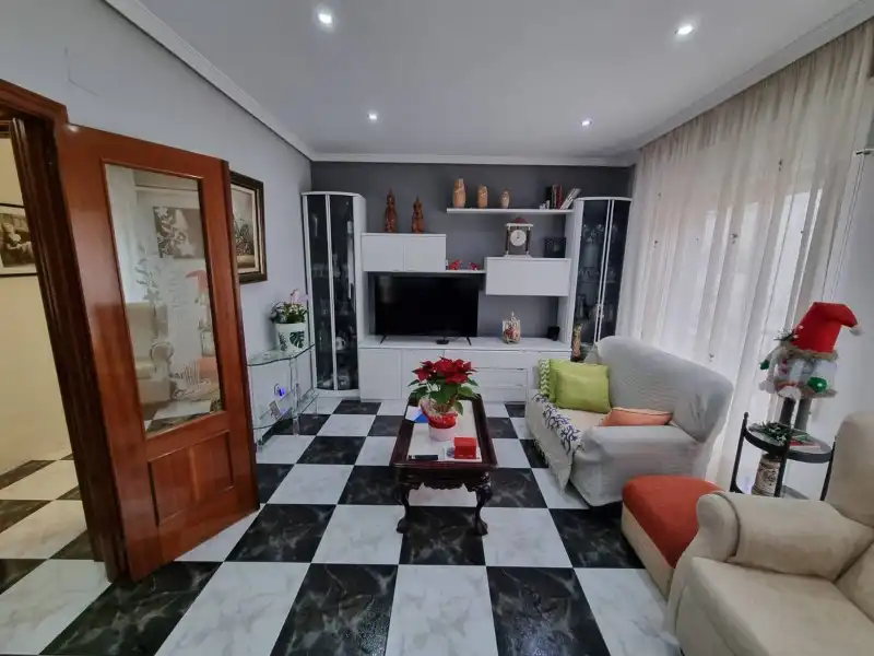 Detached house with pool for sale in Malpartida de Plasencia, imagen 30
