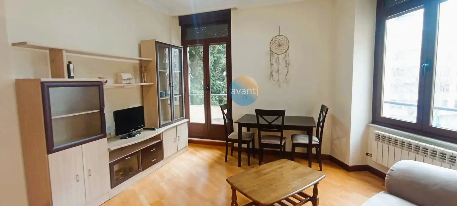 Sala d'estar de Apartament en venda en Salamanca Capital amb Calefacció i Balcó