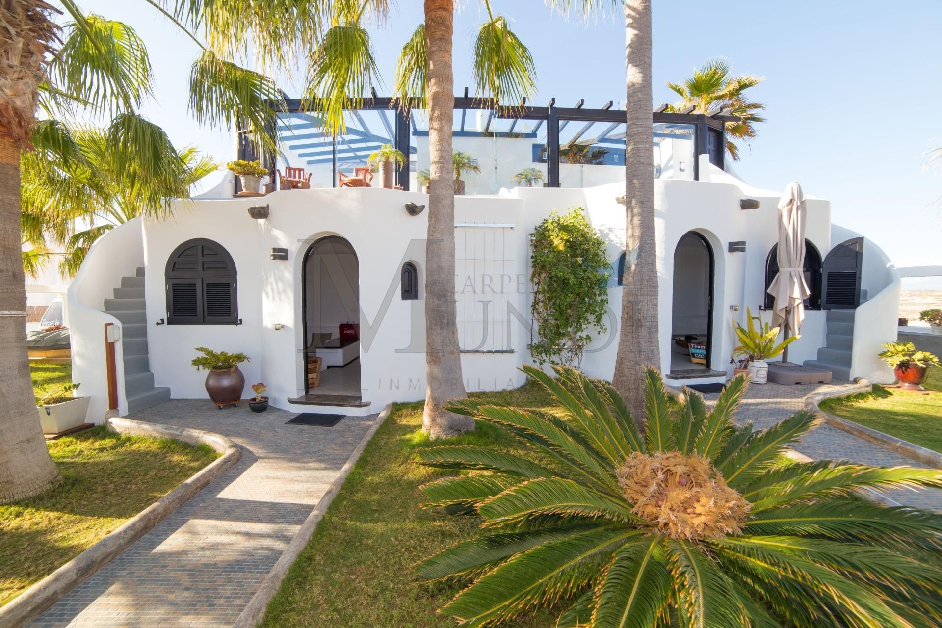 Exterior view of House or chalet for sale in La Oliva  with Private garden, Terrace and Balcony