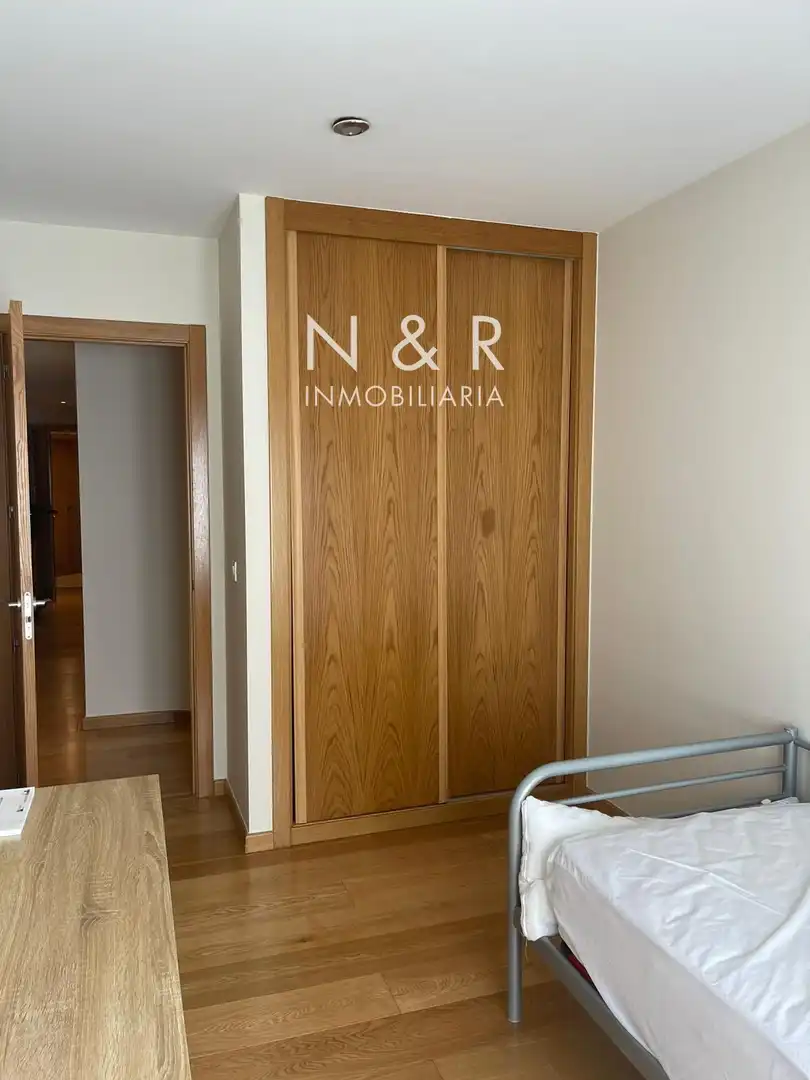 Bedroom of Flat for rent in Santiago de Compostela   with Heating, Terrace and Furnished