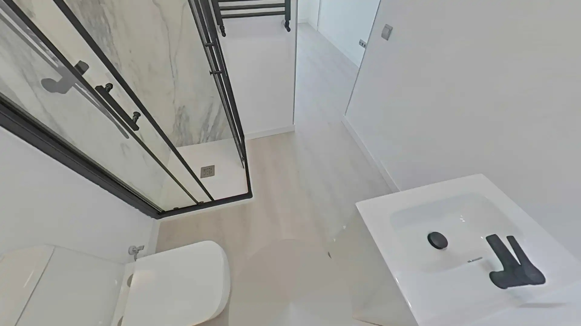 Bathroom of Flat for sale in Yeles  with Heating, Parquet flooring and Terrace