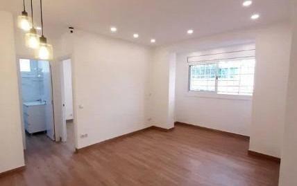 Foto 4 de Piso en venta en Carrer Carrer de L'estadella, 96, El Bon Pastor,  Barcelona Capital
