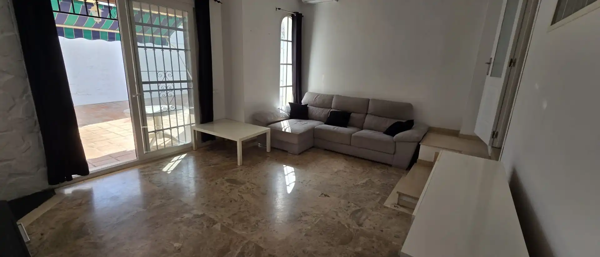 Maison jumelée avec piscine à vendre à Capellanía - Retamar, imagen 4