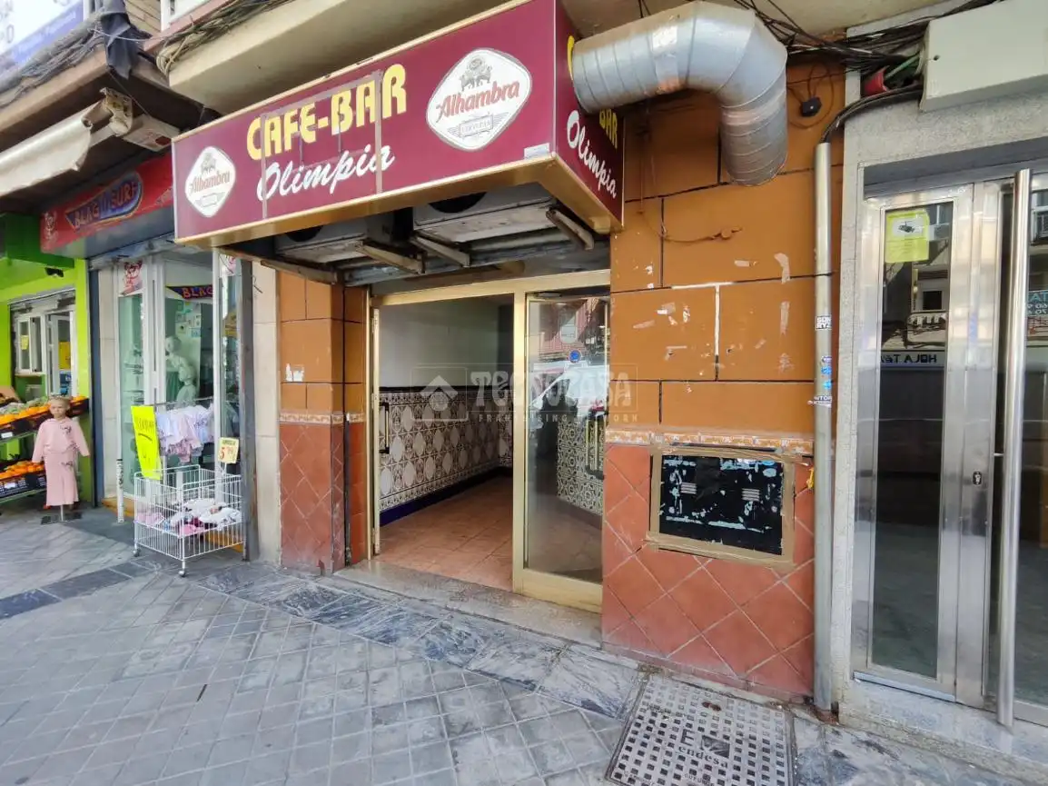 Business premises for sale in Av. de Dílar, imagen 2