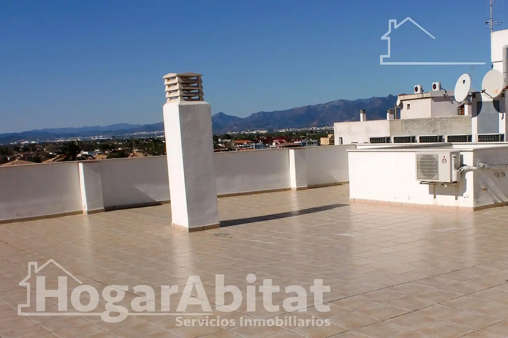 Vista exterior de Àtic en venda en Burriana / Borriana amb Terrassa