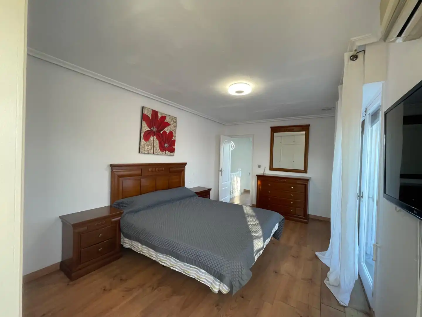 Dormitori de Casa o xalet en venda en Elche / Elx amb Aire condicionat, Jardí privat i Terrassa