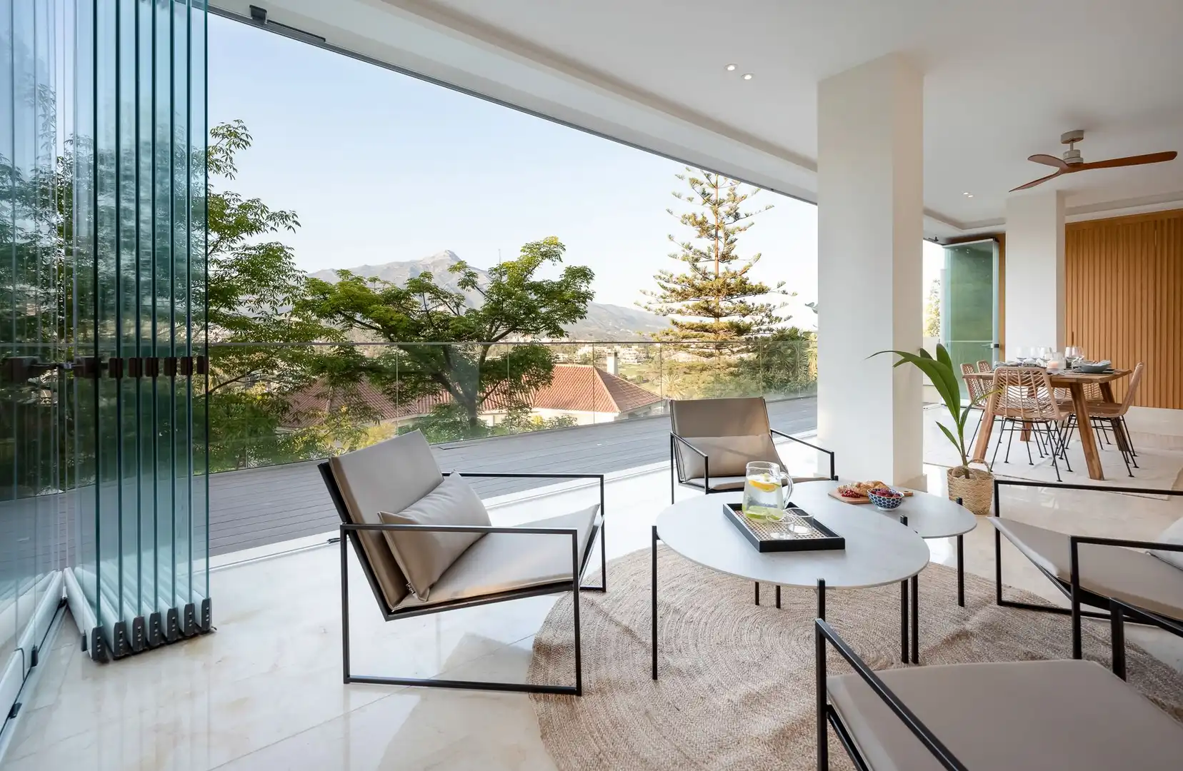 Terraza de Planta baja en venta en Marbella con Aire acondicionado, Calefacción y Jardín privado