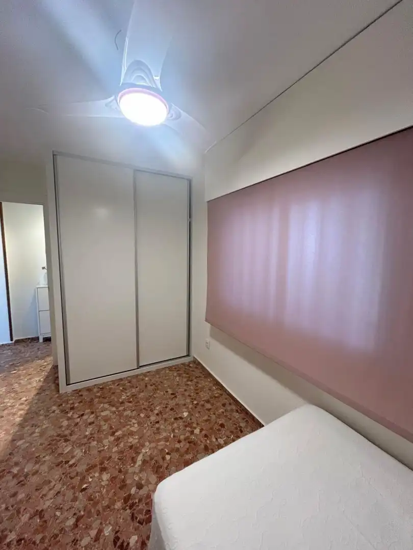 Habitación de Apartamento de alquiler en Cullera con Terraza, Amueblado y Piscina comunitaria