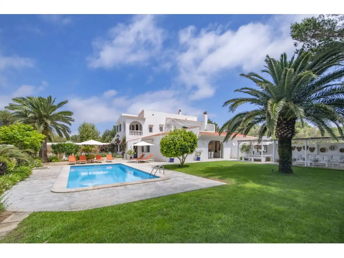 Villa avec piscine à vendre à Trebalúger