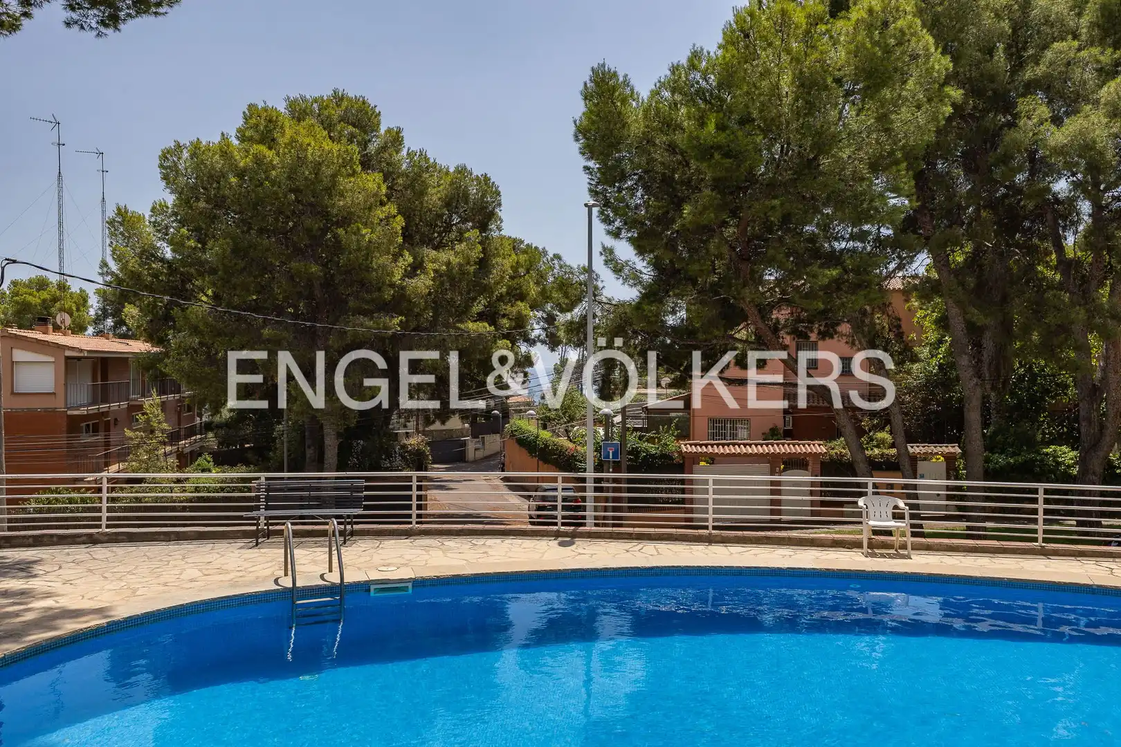 Piscina de Pis en venda en Castelldefels amb Calefacció, Jardí privat i Terrassa