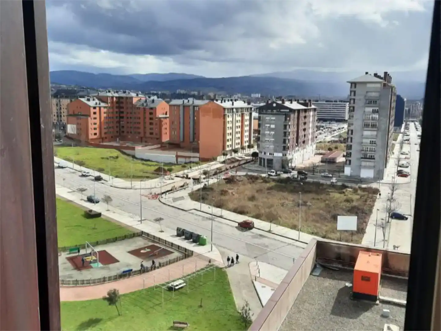 Vista exterior de Pis en venda en Ponferrada amb Parquet i Traster