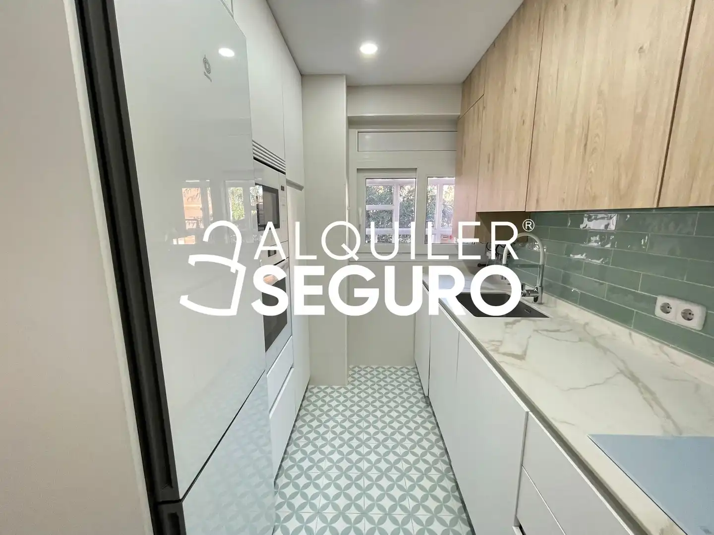 Piso de alquiler en de Blas Cabrera, Las Águilas