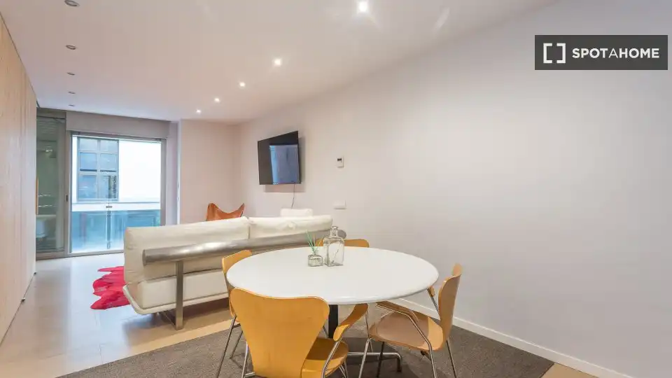 Habitació a Sant Gervasi- Galvany